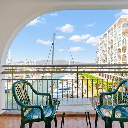 Fuer 4 Personen Ca 70 Qm In Empuriabrava, Costa Brava Golf De Roses
