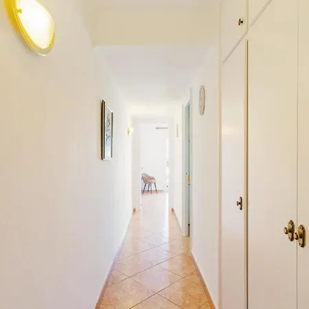 Fuer 4 Personen Ca 70 Qm In Empuriabrava, Costa Brava Golf De Roses Apartment