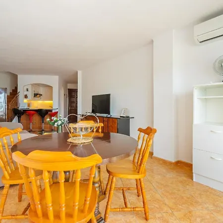 Fuer 4 Personen Ca 70 Qm In Empuriabrava, Costa Brava Golf De Roses Apartment *
