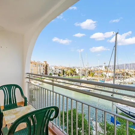 Fuer 4 Personen Ca 70 Qm In Empuriabrava, Costa Brava Golf De Roses